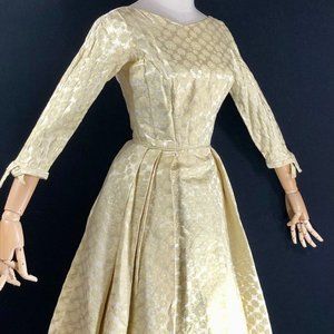 dress party Dress / fit flare / Pleated Xsmall 32